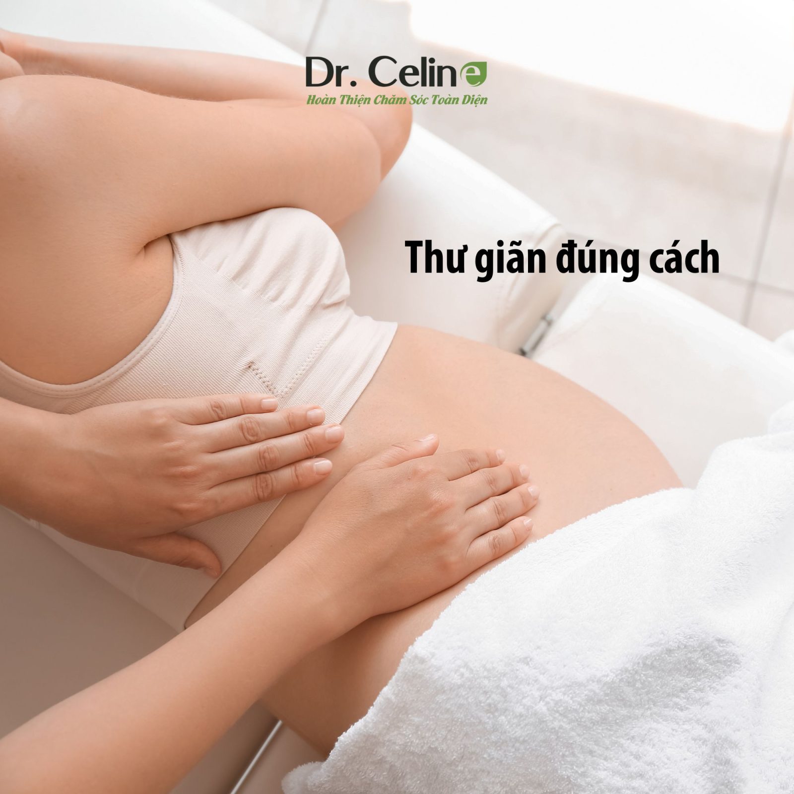 Mẹ bầu đang được massage